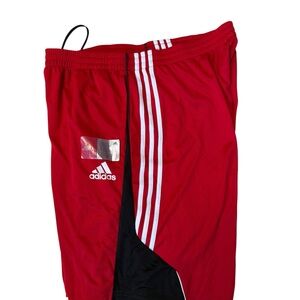 NWT Adidas Men's L Climelite Red Athletic Shorts w pockets Quick dry Gym sports